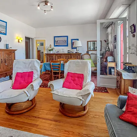 2 Bedroom Awesome In *